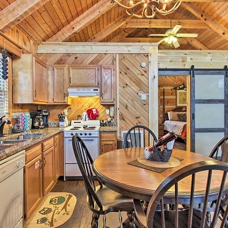 Sevierville Cabin With Private Hot Tub And Fireplace! Exterior photo