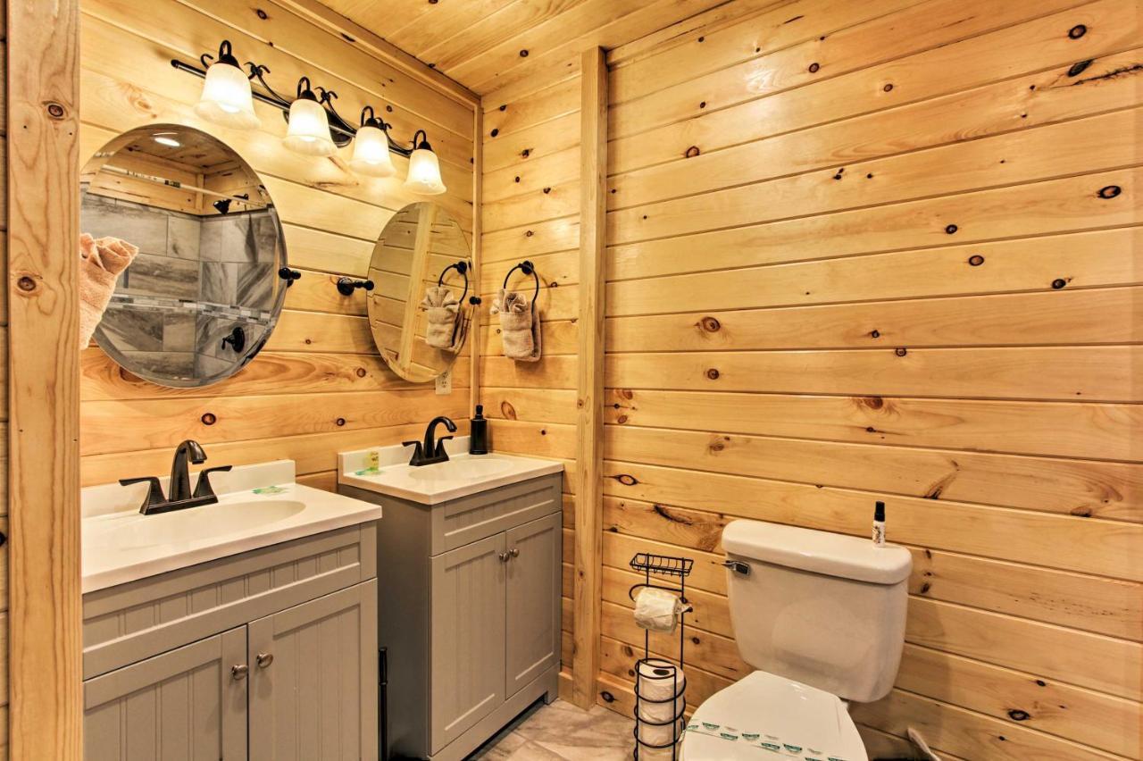 Sevierville Cabin With Private Hot Tub And Fireplace! Exterior photo